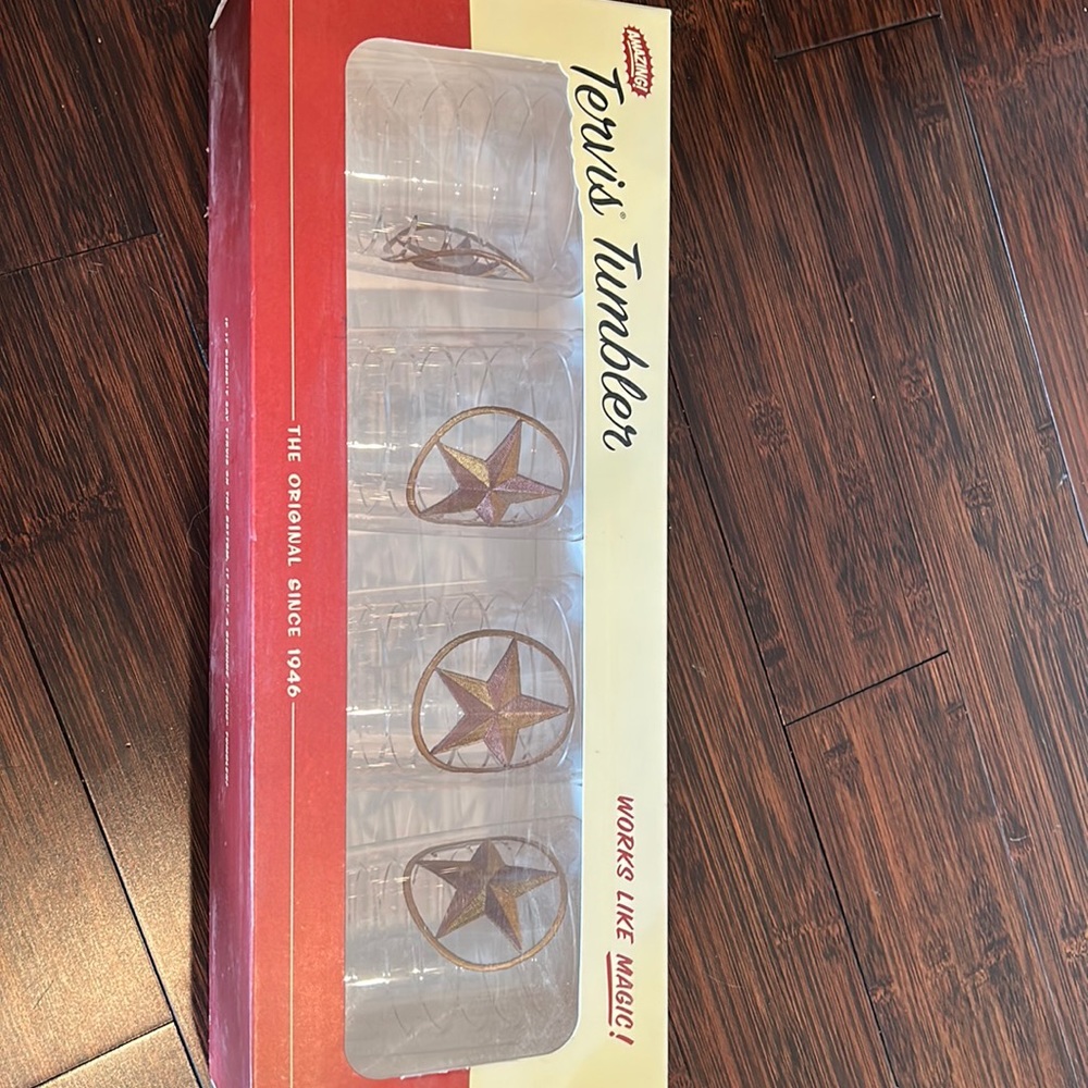 Set of four Texas star tervis tumblers